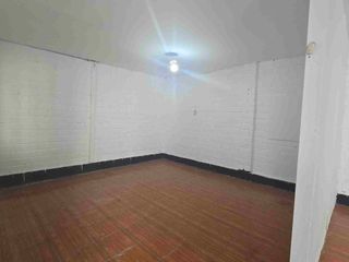 Foto 7 de Oportunidad Única en SMP Casa 3 pisos a Precio de Ocasión