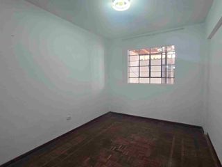 Foto 8 de Oportunidad Única en SMP Casa 3 pisos a Precio de Ocasión