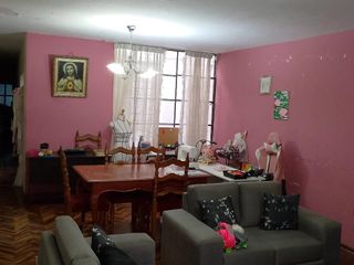 Foto 2 de ¡Venta! Casa En Breña En Zona Tranquila, Ideal Para Crear Recuerdos 🌟