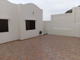 Foto 1 de En alquiler casa de 4 dormitorios en Ceibos Norte