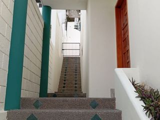 Foto 16 de En alquiler casa de 4 dormitorios en Ceibos Norte