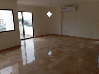 Foto 15 de En alquiler casa de 4 dormitorios en Ceibos Norte