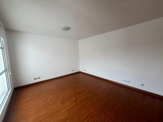 Foto 1 de MIRAVALLE,CUMBAYA / RENTO DEPARTAMENTO ELEGANTE