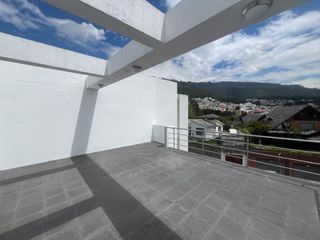 Foto 4 de MIRAVALLE,CUMBAYA / RENTO DEPARTAMENTO ELEGANTE