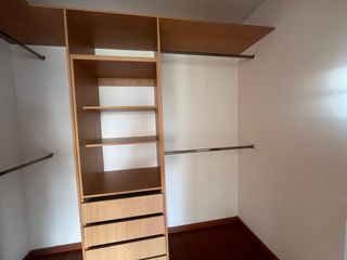 Foto 13 de MIRAVALLE,CUMBAYA / RENTO DEPARTAMENTO ELEGANTE