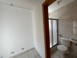 Foto 18 de MIRAVALLE,CUMBAYA / RENTO DEPARTAMENTO ELEGANTE