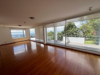 Foto 3 de MIRAVALLE,CUMBAYA / RENTO DEPARTAMENTO ELEGANTE