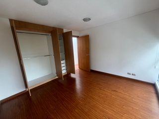 Foto 21 de MIRAVALLE,CUMBAYA / RENTO DEPARTAMENTO ELEGANTE