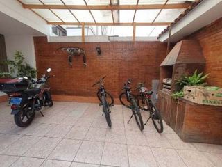 Foto 8 de VENTA CASA EN SURCO CERCA DE PARQUE