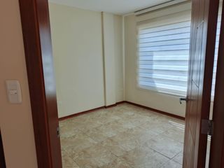 Foto 25 de Amplia casa independiente de arriendo en Sangolquí en Urbanización cerrada $600 incluida alícuota.