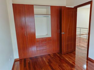 Foto 15 de Amplia casa independiente de arriendo en Sangolquí en Urbanización cerrada $600 incluida alícuota.