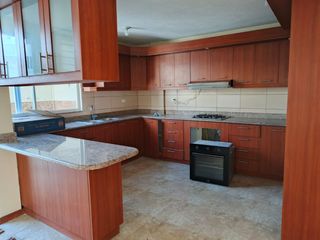 Foto 23 de Amplia casa independiente de arriendo en Sangolquí en Urbanización cerrada $600 incluida alícuota.