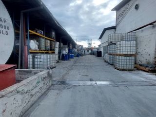 Foto 12 de Venta o Alquiler 8700m2 Bodegas Oficinas Quito, Av Galo Plaza Panamericana Norte