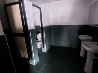 Foto 2 de Venta o Alquiler 8700m2 Bodegas Oficinas Quito, Av Galo Plaza Panamericana Norte