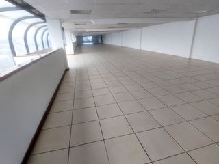 Foto 3 de Venta o Alquiler 8700m2 Bodegas Oficinas Quito, Av Galo Plaza Panamericana Norte