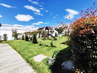 Foto 8 de Conocoto casa esquinera en conjunto opción a tercera planta $62.000