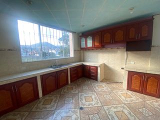 Foto 5 de Amplia casa en renta en Urbanización Prados del Condado