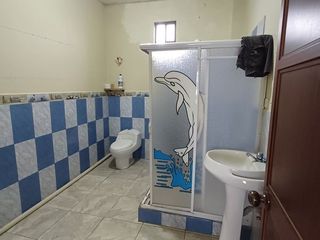 Foto 6 de SE VENDE CASA RENTERA DE DOS PLANTAS + TERRAZA, 220 M² LA CONCORDIA - SANTO DOMINGO - ECUADOR