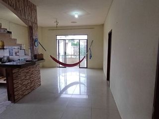 Foto 9 de SE VENDE CASA RENTERA DE DOS PLANTAS + TERRAZA, 220 M² LA CONCORDIA - SANTO DOMINGO - ECUADOR