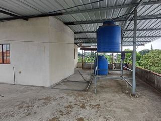 Foto 11 de SE VENDE CASA RENTERA DE DOS PLANTAS + TERRAZA, 220 M² LA CONCORDIA - SANTO DOMINGO - ECUADOR