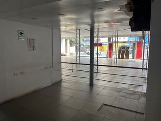 Foto 6 de LOCAL COMERCIAL EN ALQUILER EN AVENIDA DEL EJERCITO