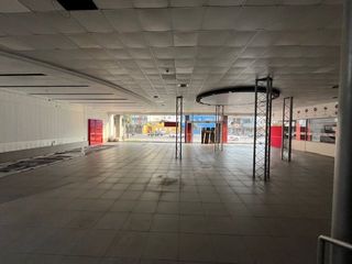 Foto 10 de LOCAL COMERCIAL EN ALQUILER EN AVENIDA DEL EJERCITO