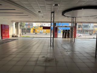 Foto 11 de LOCAL COMERCIAL EN ALQUILER EN AVENIDA DEL EJERCITO