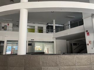 Foto 12 de LOCAL COMERCIAL EN ALQUILER EN AVENIDA DEL EJERCITO