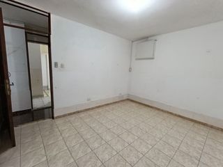 Foto 9 de Alquiler De Local En Primer Piso De 119M2 Entre Avenidas Alisos y Universitaria. SMP
