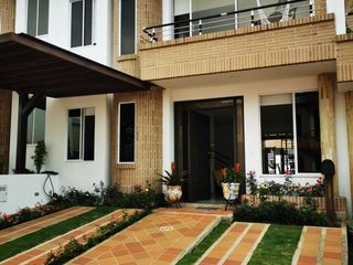 Foto 1 de SE VENDE CASA EN FUSAGASUGA, CONJUNTO NIBEGO