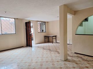 Foto 7 de CASA RENTERA EN VENTA SECTOR PIO XII SUR DE QUITO