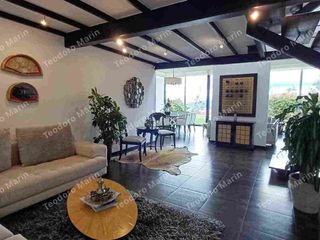 Foto 4 de Casa Moderna en Venta con espacios verdes
