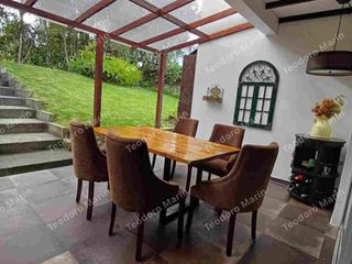 Foto 9 de Casa Moderna en Venta con espacios verdes