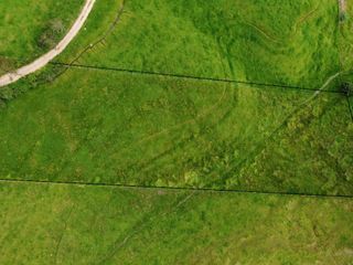 Foto 2 de 𝐌𝐄𝐃𝐈𝐀 𝐇𝐄𝐂𝐓𝐀𝐑𝐄𝐀 𝐃𝐄 𝐓𝐄𝐑𝐑𝐄𝐍𝐎 𝐏𝐋𝐀𝐍𝐎, 𝐄𝐍 𝐓𝐀𝐑𝐐𝐔𝐈 𝐂𝐔𝐄𝐍𝐂𝐀.