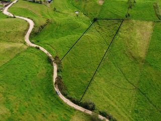 Foto 4 de 𝐌𝐄𝐃𝐈𝐀 𝐇𝐄𝐂𝐓𝐀𝐑𝐄𝐀 𝐃𝐄 𝐓𝐄𝐑𝐑𝐄𝐍𝐎 𝐏𝐋𝐀𝐍𝐎, 𝐄𝐍 𝐓𝐀𝐑𝐐𝐔𝐈 𝐂𝐔𝐄𝐍𝐂𝐀.