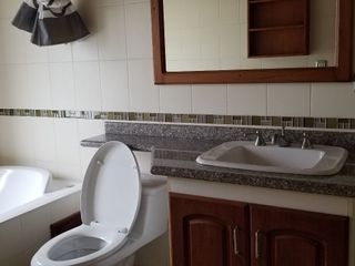 Foto 13 de ARRIENDO DEPARTAMENTO 2 DORMITORIOS, CUMBAYA, LA PRIMAVERA $550