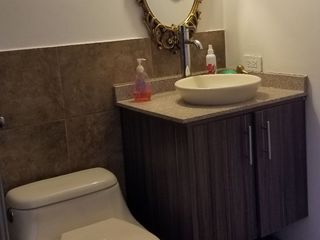 Foto 10 de ARRIENDO DEPARTAMENTO 2 DORMITORIOS, CUMBAYA, LA PRIMAVERA $550