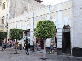 Foto 5 de CALLE MERCADERES SE VENDE 744 M2 (LOS AIRES)