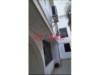 Foto 4 de Alquiler De Amplia Casa En Urb Club Grau//ID: 1144219