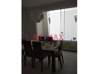 Foto 8 de Alquiler De Triplex En Urb Quinta Ana Maria//ID:1144653