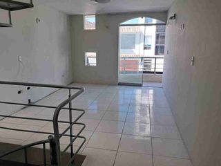 Foto 5 de Coop. Gloria 4, Se Vende Casa de 3 Pisos, Residencial Privada.