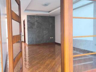 Foto 12 de Elegante villa en venta, áreas verdes, una sola planta, sector Puertas del Sol -  Cazhapata