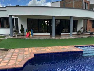 Foto 1 de Se alquila hermosa casa finca, para  fines de semana o por mes capacidad hasta 20 personas