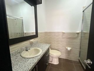 Foto 15 de VENTA CASA MODERNA 3 DORMITORIOS CONJUNTO MONTEBELLUNO SANTO DOMINGO ECUADOR