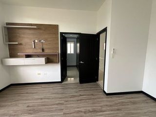 Foto 17 de VENTA CASA MODERNA 3 DORMITORIOS CONJUNTO MONTEBELLUNO SANTO DOMINGO ECUADOR