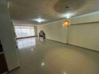 Foto 5 de Oportunidad casa de venta en el sector de la Rumiñahui – Av. del Maestro!