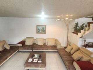 Foto 5 de Vendo casa rentera en dos cuerpos, Sector estadio de Chimbacalle