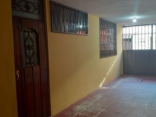 Foto 4 de En Venta Casa Rentera Sur De Quito  Excelente Inversion - IESSFUT - Gatazo