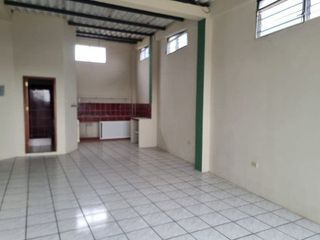 Foto 1 de DEPARTAMENTO EN RENTA AV. PRINCIPAL 10 DE AGOSTO