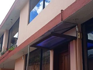 Foto 9 de Venta de Casa Rentera en Obrero Independiente, Loma de Puengasí